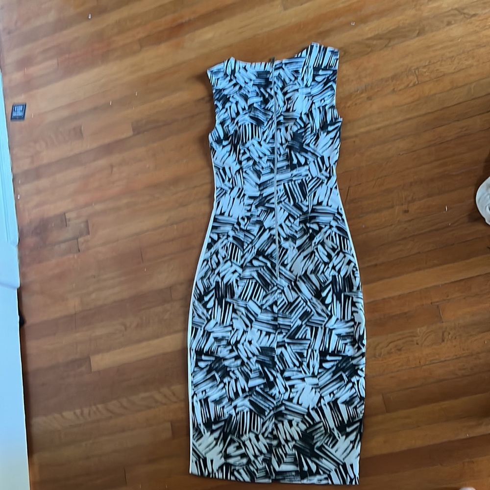 Karen millen NWOT not sold anymore women size 2 - Picture 3 of 10
